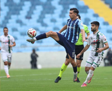 Demirspor sahasında Sakarya'ya farklı yenildi:6-0