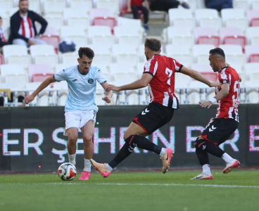 Demirspor, Sivas'tan 5-0'lık yenilgiyle dönüyor