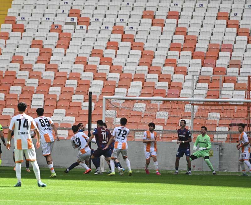 Adanaspor, 1461 Trabzon'a 3-0 yenildi