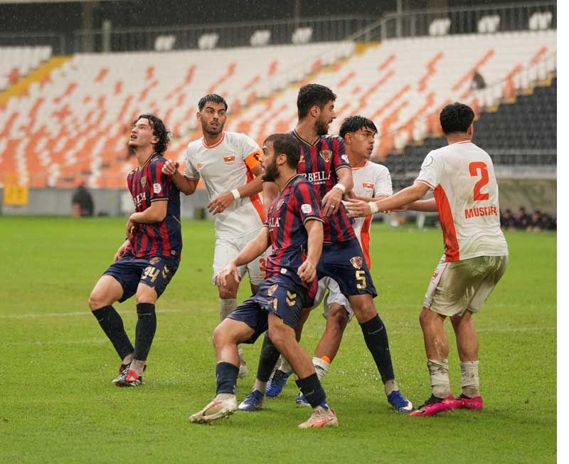 Adanaspor'da 3 futbolcu ve Tevfik Altındağ Disiplin Kurulu'na gönderildi