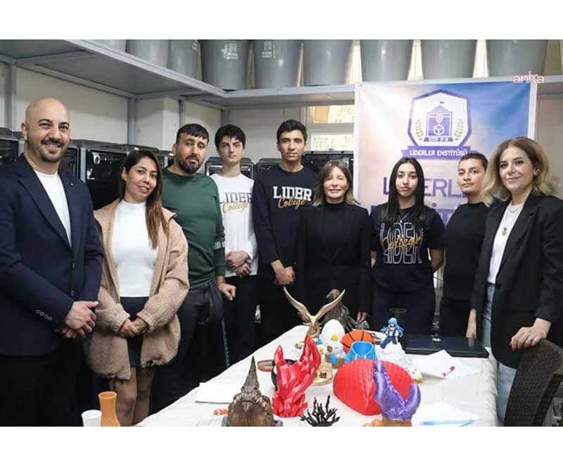 3D yazıcıyla evden üretim: Adana’da Kadınlar ve engelli bireyler dijital ekonomiye Liderler Enstitüsü ile hazırlanıyor