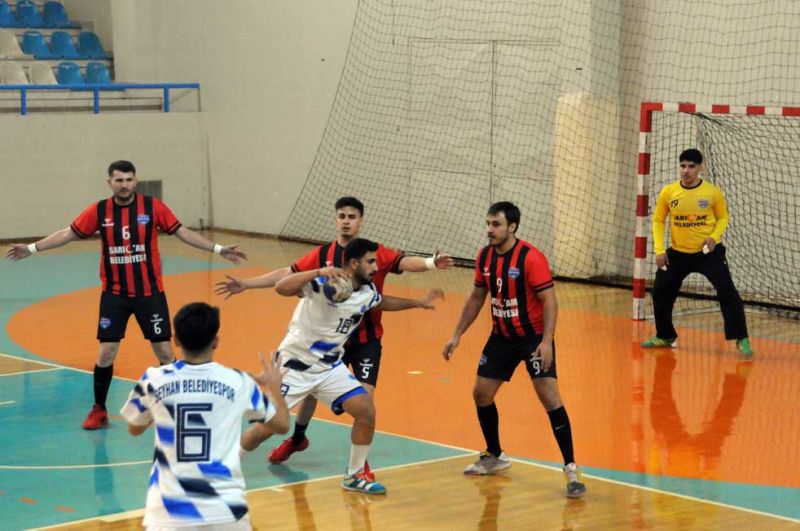 Hentbol 1.Lig'de Adana derbisi Sarıçam'ın oldu: 21-29