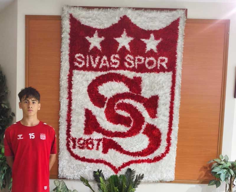 SEYHAN BELEDİYESPOR'DAN TÜRK FUTBOLUNA BİR YETENEKLİ GENÇ DAHA