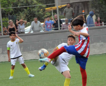 Adana 01 FK, U11 Futbolda ikinci finalist oldu