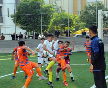 Adana 01 FK U11 takımı play offu garantiledi