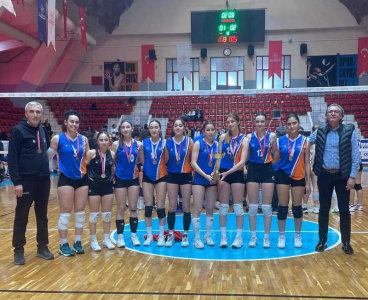 Büyükşehir Belediyespor Genç Voleybol takımı Şampiyon oldu