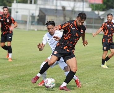 Adanaspor hazırlık maçında Bandırmaspor'a 2-1 yenildi