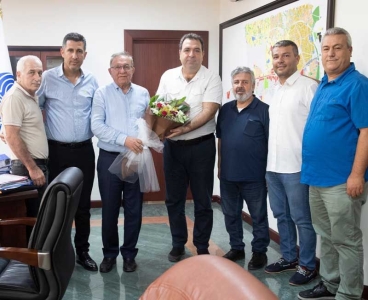 Askf Başkanı Dr. Ahmet Bozan ve ekibi Seyhan Belediye Başkanı Akay'ı ziyaret etti