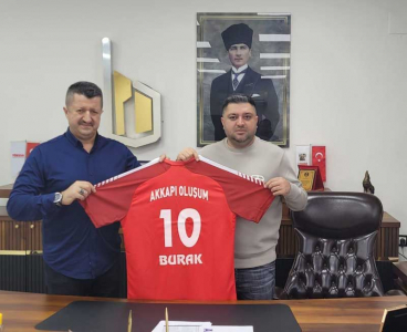 İş İnsanı Burak Erdem’den Voleybola destek