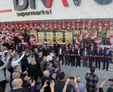 Bravo SüperMarket 7'inci Şubesi Zeydan Karalar'ın katılımıyla açıldı