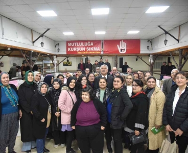 Büyükşehir Kozan'da halkın sorunlarını dinliyor