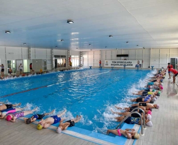 Büyükşehir'den çocuklara yönelik yüzme eğitimi seferberliği