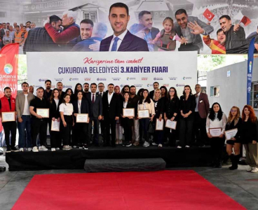 ÇUKUROVA BELEDİYESİ 3. KARİYER FUARI İŞ ARAYANLARLA İŞVERENLERİ BULUŞTURDU