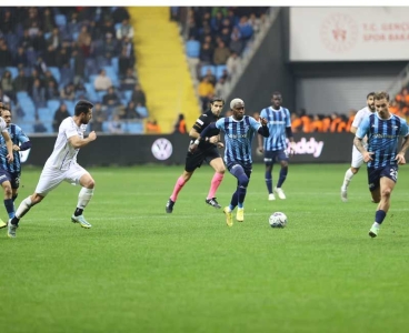 Demirspor, İstanbulspor'u farklı geçti:6-0