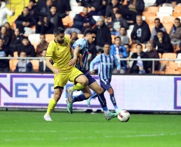 Demirspor, İstanbul karşısında 2-0'ı koruyamadı:2-2