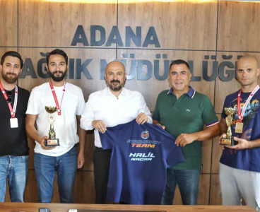 Halil Nacar, şampiyonları kutladı
