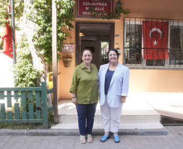 BAŞKAN VEKİLİ HASİBE AKKAN’DAN MUHTARLARA VE ESNAFA ZİYARET