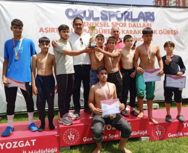 İsmet Atlı Güreş Eğitim Merkezi Türkiye 3.'sü oldu