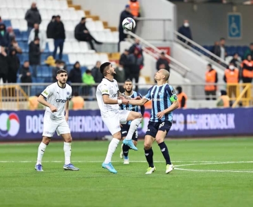 Demirspor, Avrupa Kupaları yolunda Kasımpaşa'da yara aldı:4-0