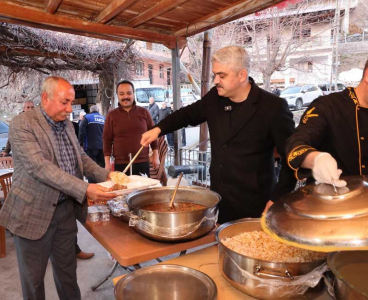 Pozantı Belediyesi'nin iftar programları başladı