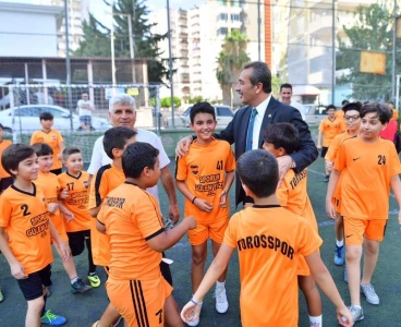 Başkan Soner Çetin Spor Kulüpleri'ni ziyaret ediyor