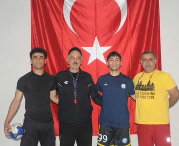 Seyhan Belediyespor'lu iki oyuncu Hentbol Federasyonuna seslendi: Sorunumuzu çözün