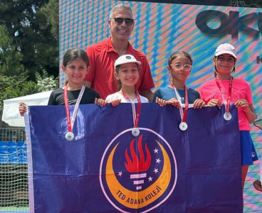 TED Adana Koleji Kız Tenis Takımı'ndan Büyük Başarı