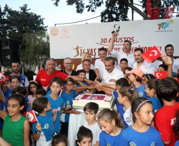 ATDSK Zafer Bayramı 14 Yaş Türkiye Şampiyonası Devam Ediyor