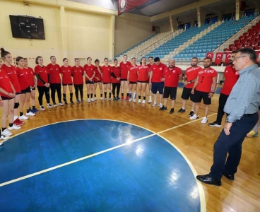 Türkiye U-16 Hentbol Kadın Milli Takımına 5 Adanalı Sporcu Çağrıldı