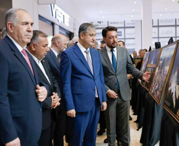 Vali Yavuz, 15 Temmuz Demokrasi ve Milli Birlik Günü fotoğraf sergisini açtı