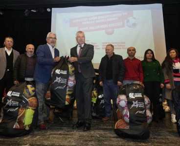 Büyükşehir Belediyesi 800 okul ve 150 amatör spor kulübüne malzeme yardımında bulundu