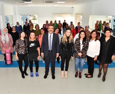 Çukurova Belediyesi'nin kadınlara yönelik Pilates, Zumba ve Aerobik kursları devam ediyor