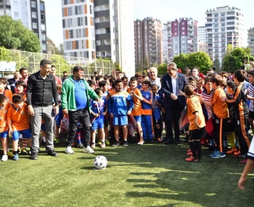 Çukurova Belediyesi'nden Umut Futbol Turnuvası