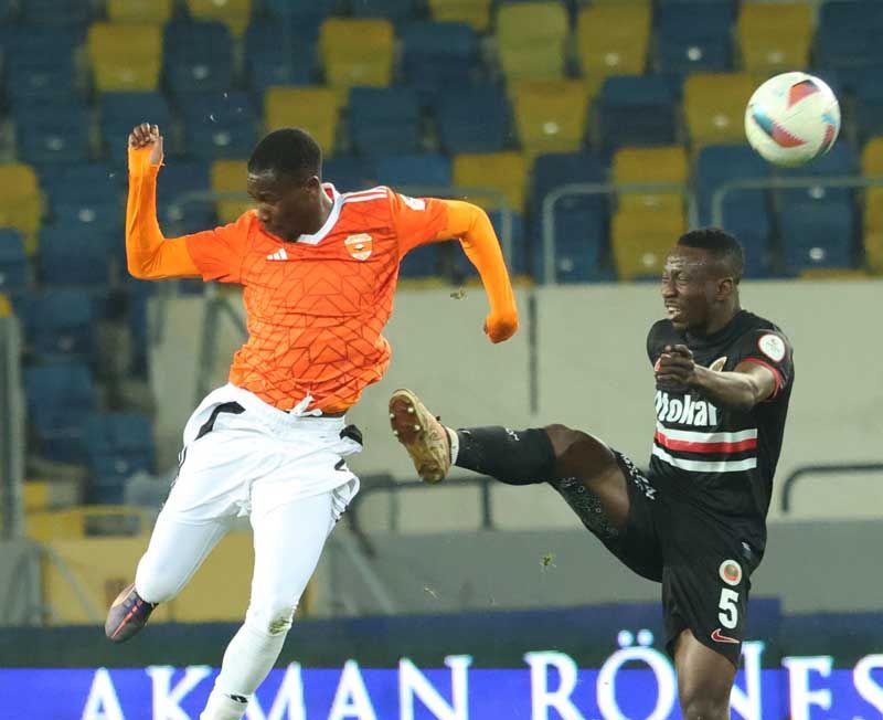 Adanaspor, Gençlerbirliği'ni deplasmanda 2-0'la geçti