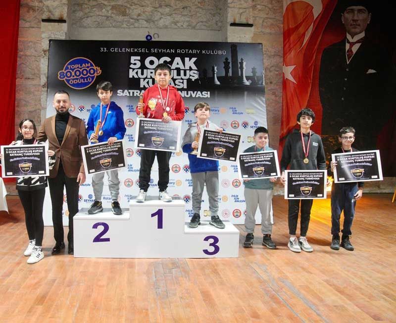 Seyhan’da Satranç Hamleleri Kurtuluş Ruhuyla Atıldı