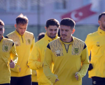 Adana 01 FK, Beyoğlu Yeni Çarşı maçı hazırlıklarını tamamladı