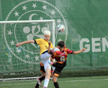 Adana 01 FK, Aslanspor'u 4-0'la geçti, ikinci finalist oldu