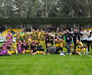 Adana 01 FK'da alt yapıdan gelen gençlere tam not