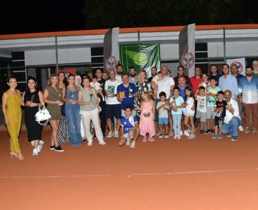 Adana Beşiktaşlılar Derneği’nin sponsor olduğu Tenis Turnuvası sona erdi