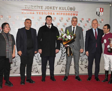 Adana'nın Kurtuluşu Koşusu'nu Superbella kazandı