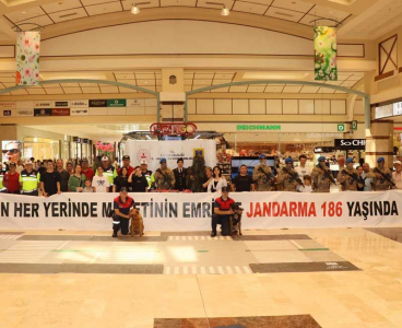 M1 ADANA AVM’DE JANDARMA’NIN 186. KURULUŞ YILDÖNÜMÜ KUTLANDI