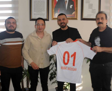 Adanaspor'dan Spor Müdürü Akdoğan'a "Hayırlı Olsun" ziyareti