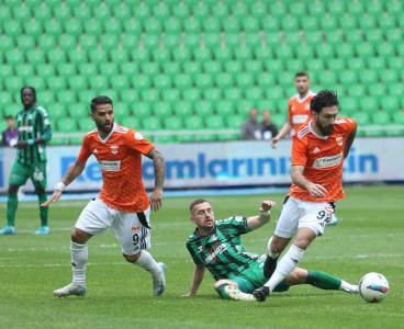 Adanaspor, Sakarya'dan eli boş dönüyor:2-0