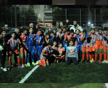 Yüreğir Atakent Spor Kulübü, Demirspor'u 2-1 yendi U-12 Şampiyonu oldu