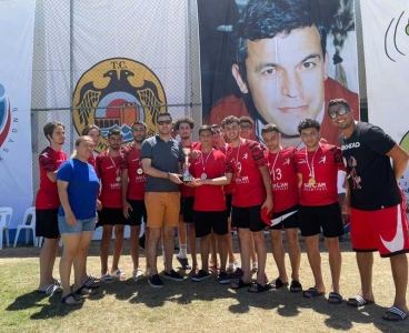 Sarıçam Belediyespor Hentbol Takımı Alanya'da şampiyon oldu
