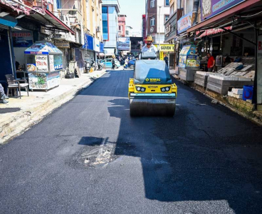 Seyhan Belediyesi’nden Balıkçılar Pazarı’nda Asfalt Çalışması
