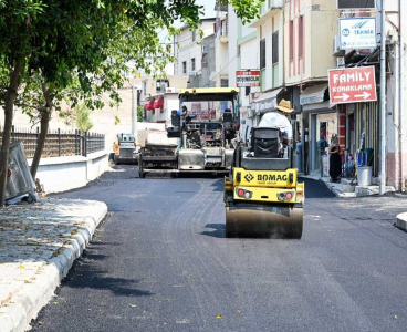 SEYHAN BELEDİYESİ'NDEN ULUCAMİ MAHALLESİ'NDE ASFALT MESAİSİ