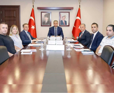 Vali Yavuz, İl Spor Müdürlüğü Yatırımlarını Değerlendirdi