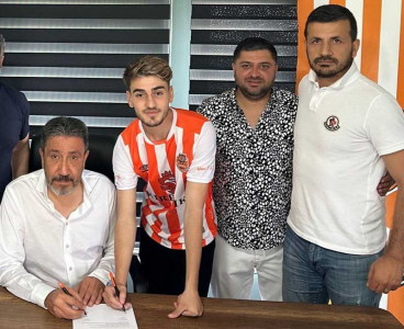 Yiğit Demir'e Adana 01 FK'dan teşekkürlü mesaj