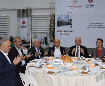 Başkan Yusuf Kanlı, iftarda vatandaşlarla bir araya geldi